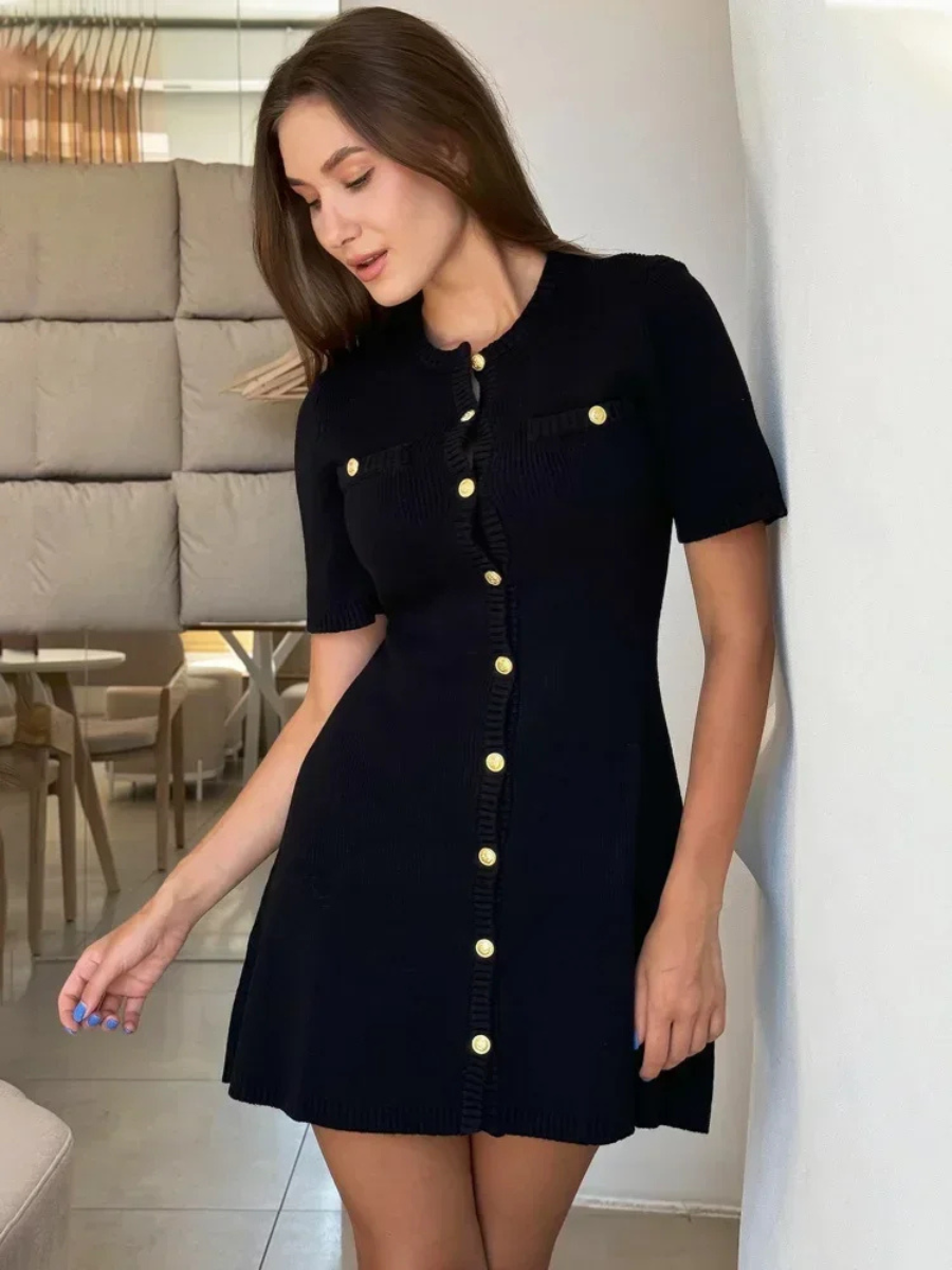 Vestido Curto Tricô com Botões Modern Bele