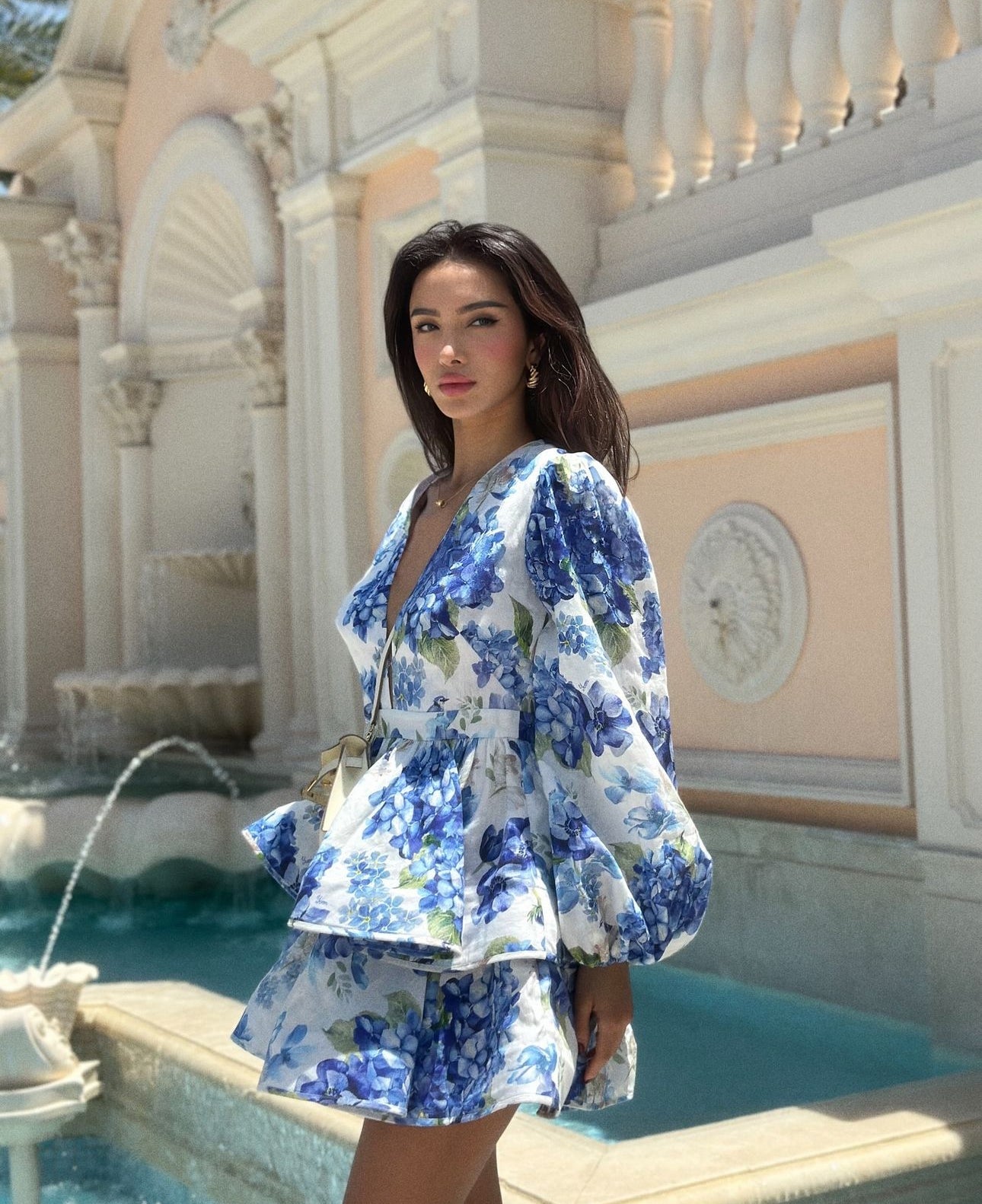 Vestido Curto com Babados Elis