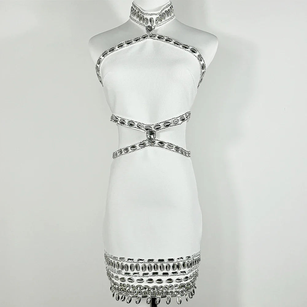 Vestido Curto com Pedrarias Cristal