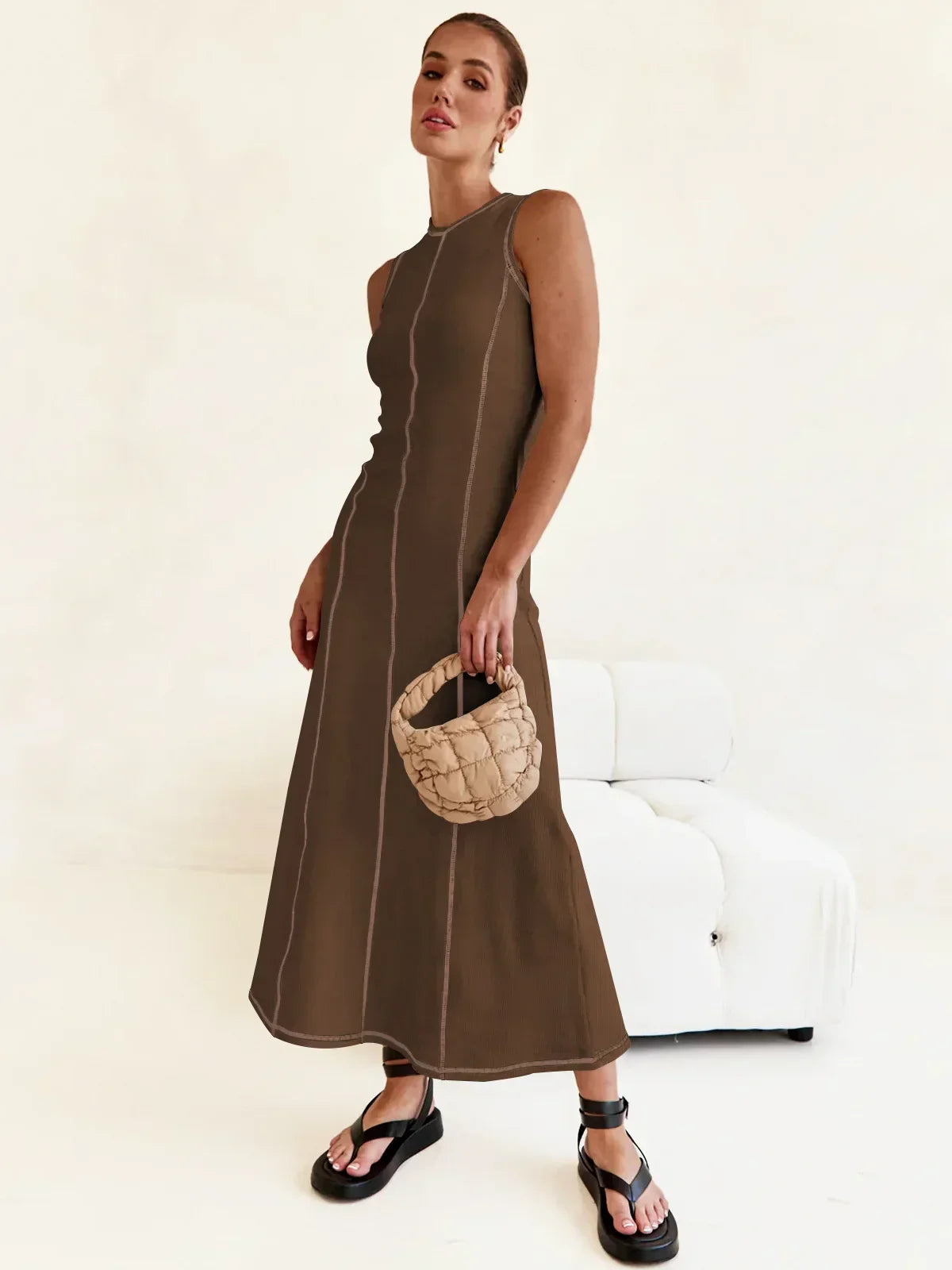 Vestido Midi de Malha Sem Mangas Modern Eleganza