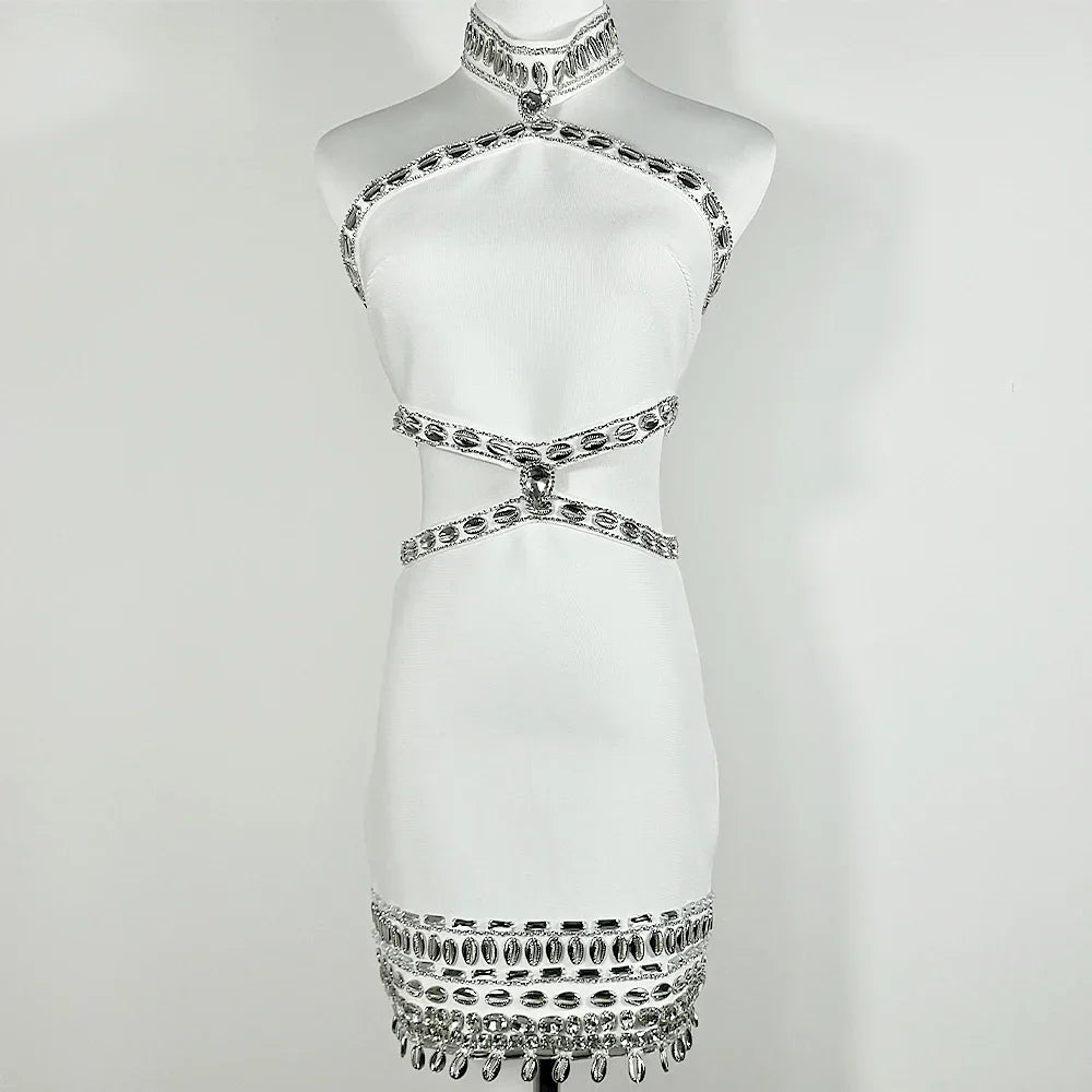 Vestido Curto com Pedrarias Cristal