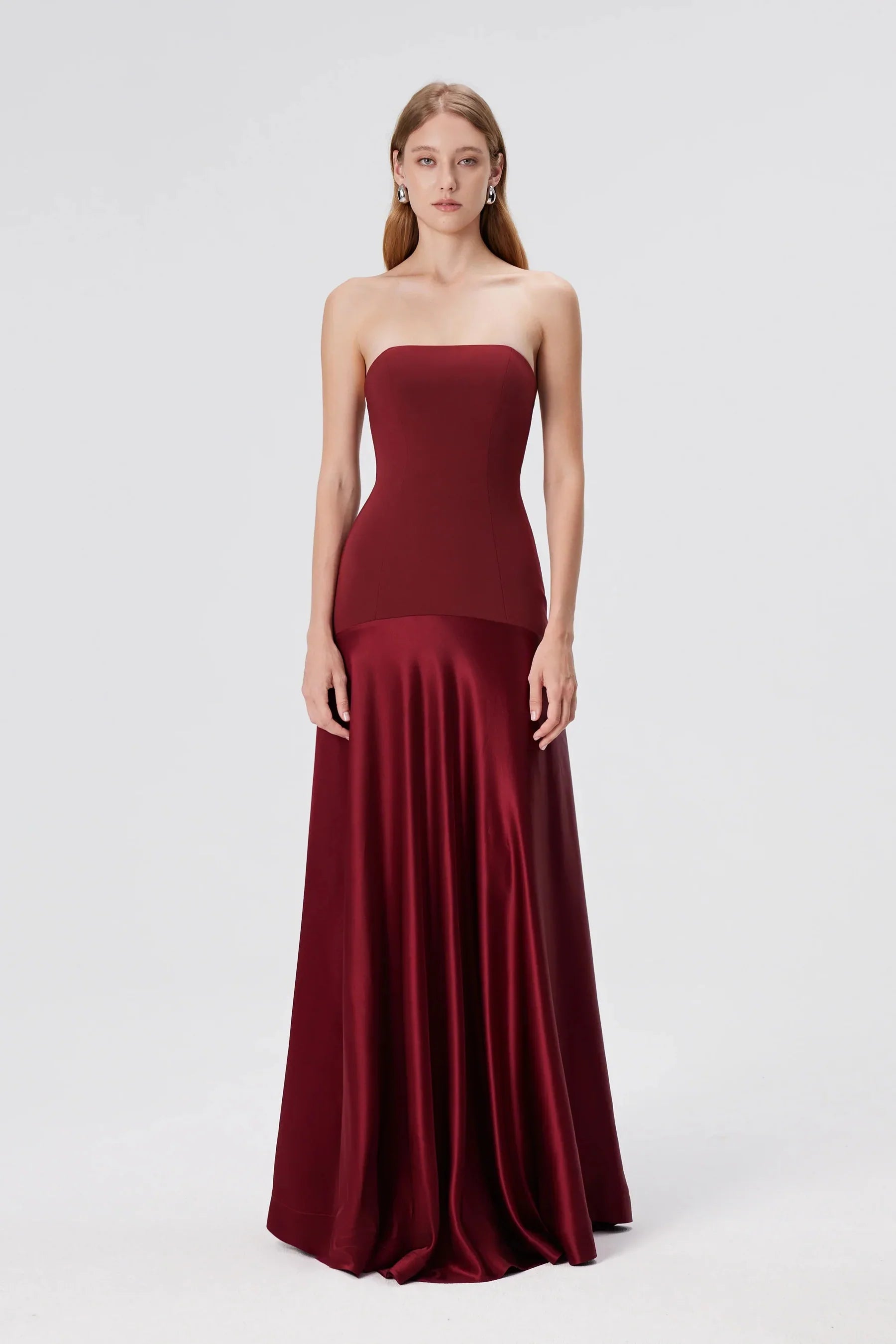 Vestido Longo Sem Alças Saia em Cetim Modern Elysia