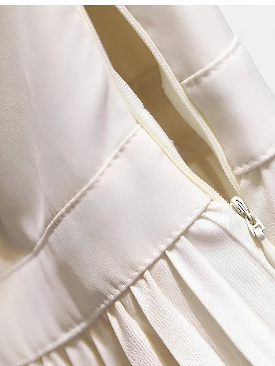 Vestido Midi Alfaiataria Plissado com Cinto Modern Yara