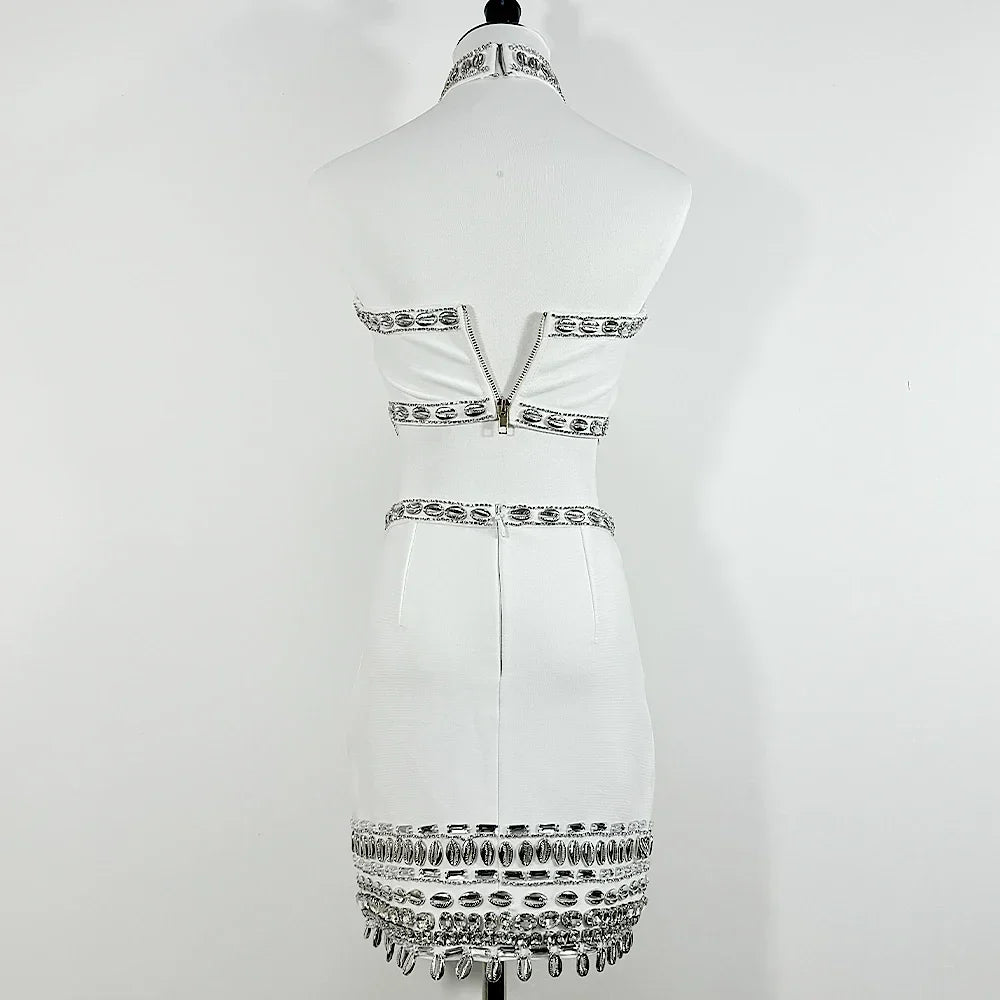 Vestido Curto com Pedrarias Cristal